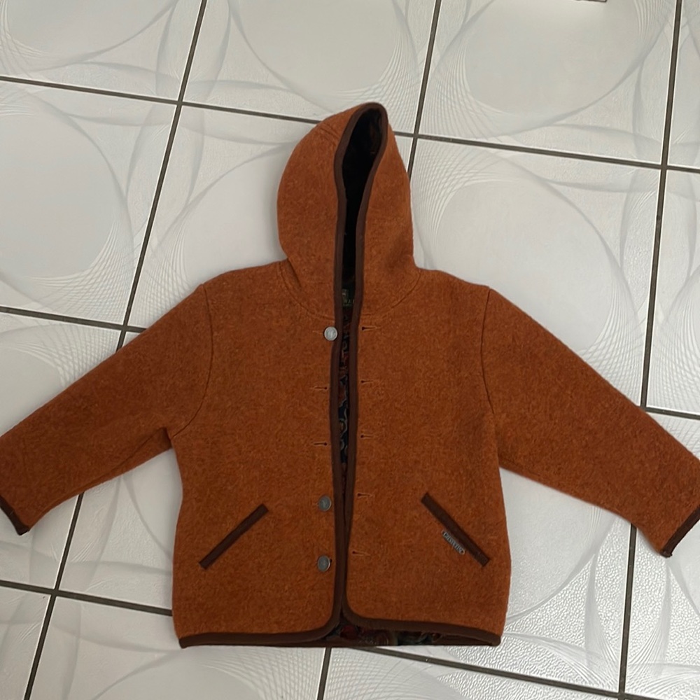 Giesswein girls jacket, excellent condition, size 4